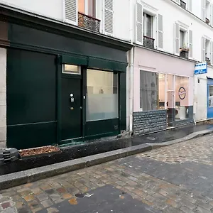  Appartement Black & White - Chic & Petit Maison- Pigalle 9eme